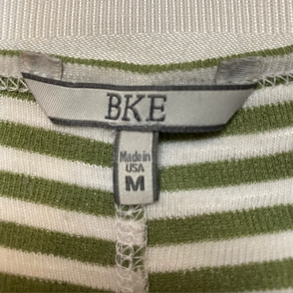 BKE Olive  Green & Off White Striped 3/4 Dolman Sleeve Knit Shirt Top Sz M - Picture 11 of 11